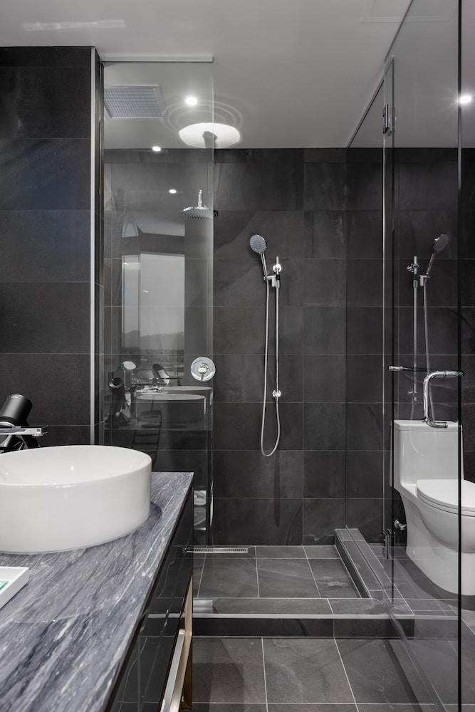 Versante Hotel 41/47
