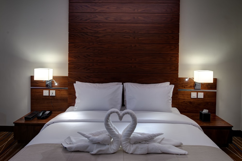 Center Hotel Sharjah 7/34
