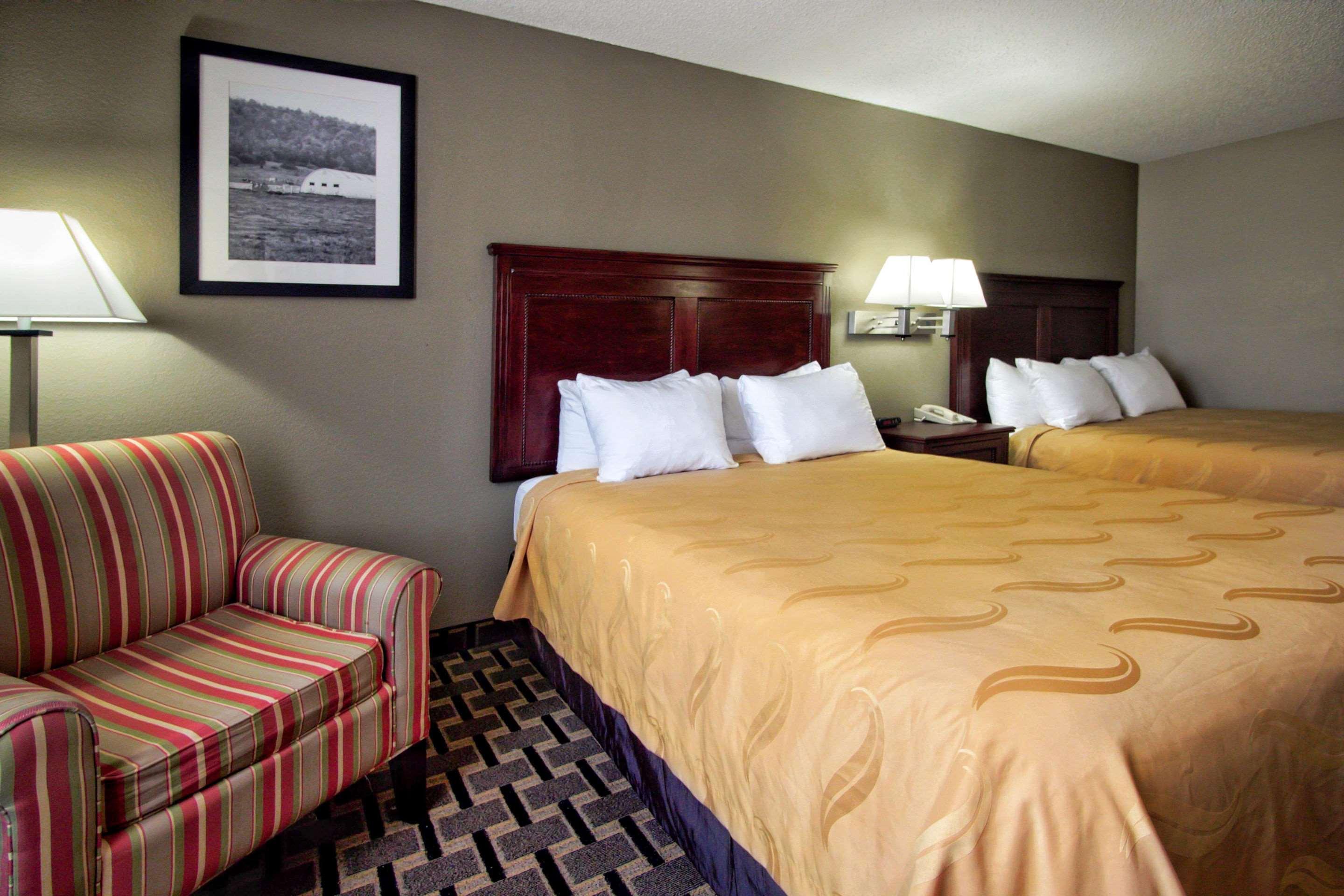 غرفة بسريرين كوين، Quality Inn Moore Oklahoma City 3/4