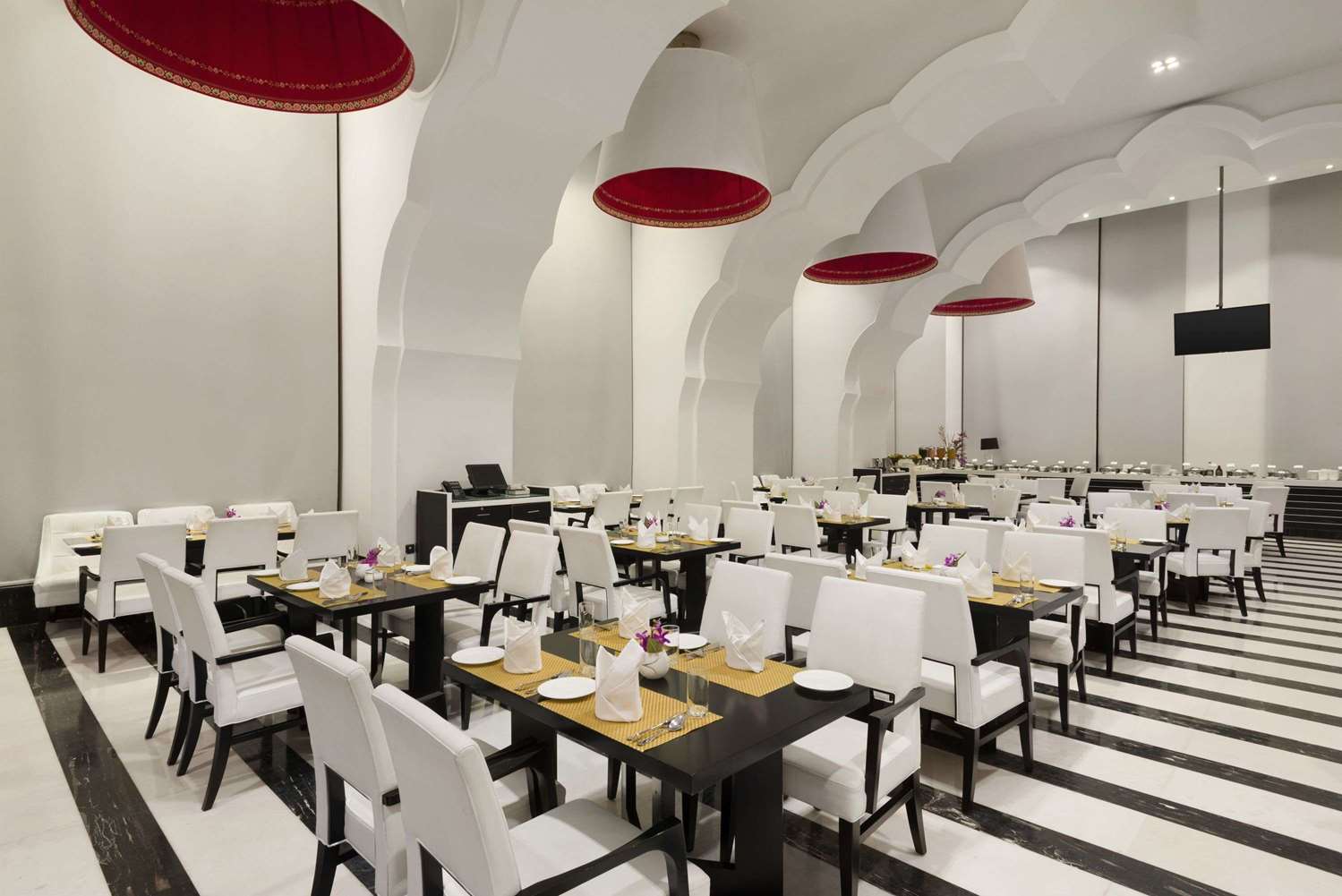 Saura Hotel Agra A Club Mahindra 19/26