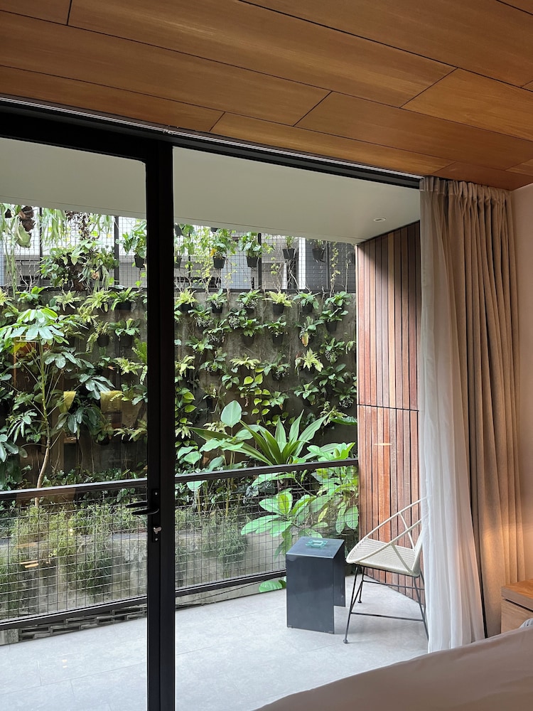 Nagomi Suites & Hotel 24/50