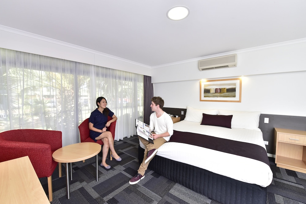 Mercure Alice Springs Resort 5/57