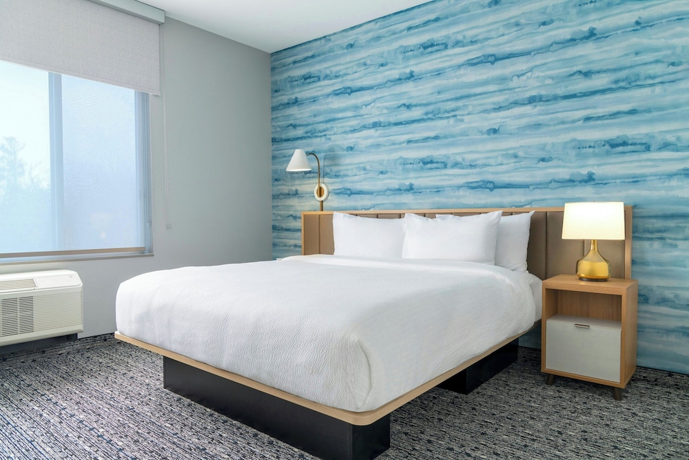 Towneplace Suites by Marriott Holland 5/28
