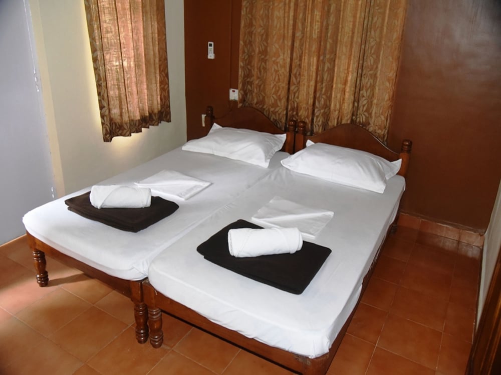 TICLO RESORTS 17/47
