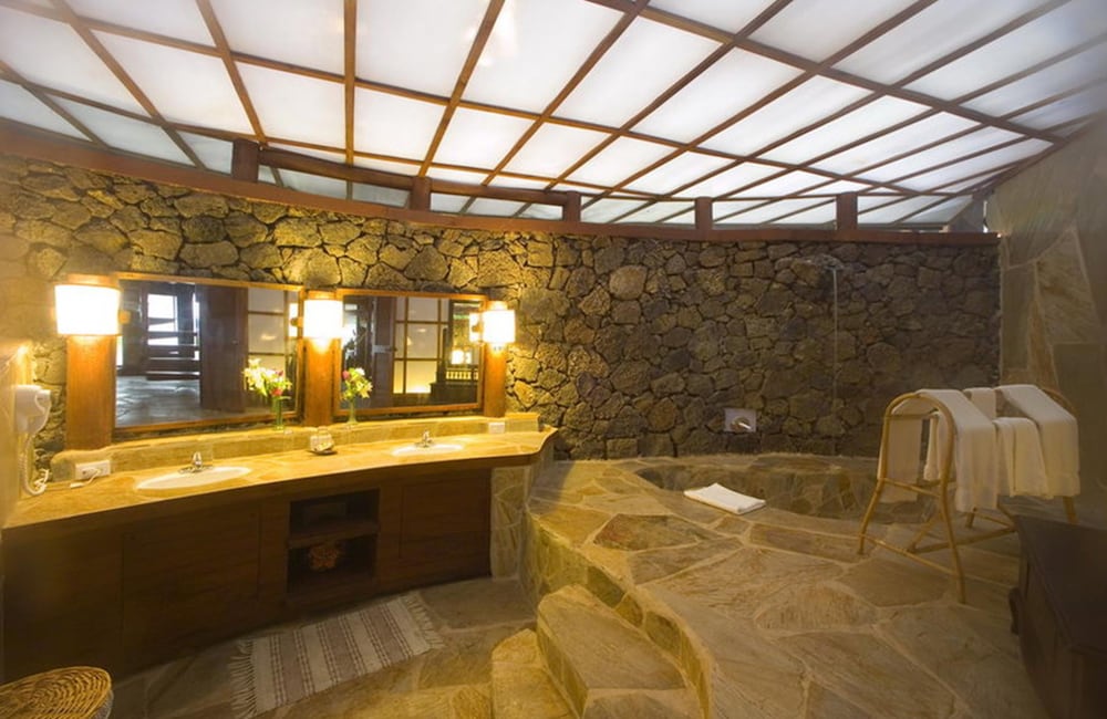 Coconuts Beach Club Resort and Spa 60/60