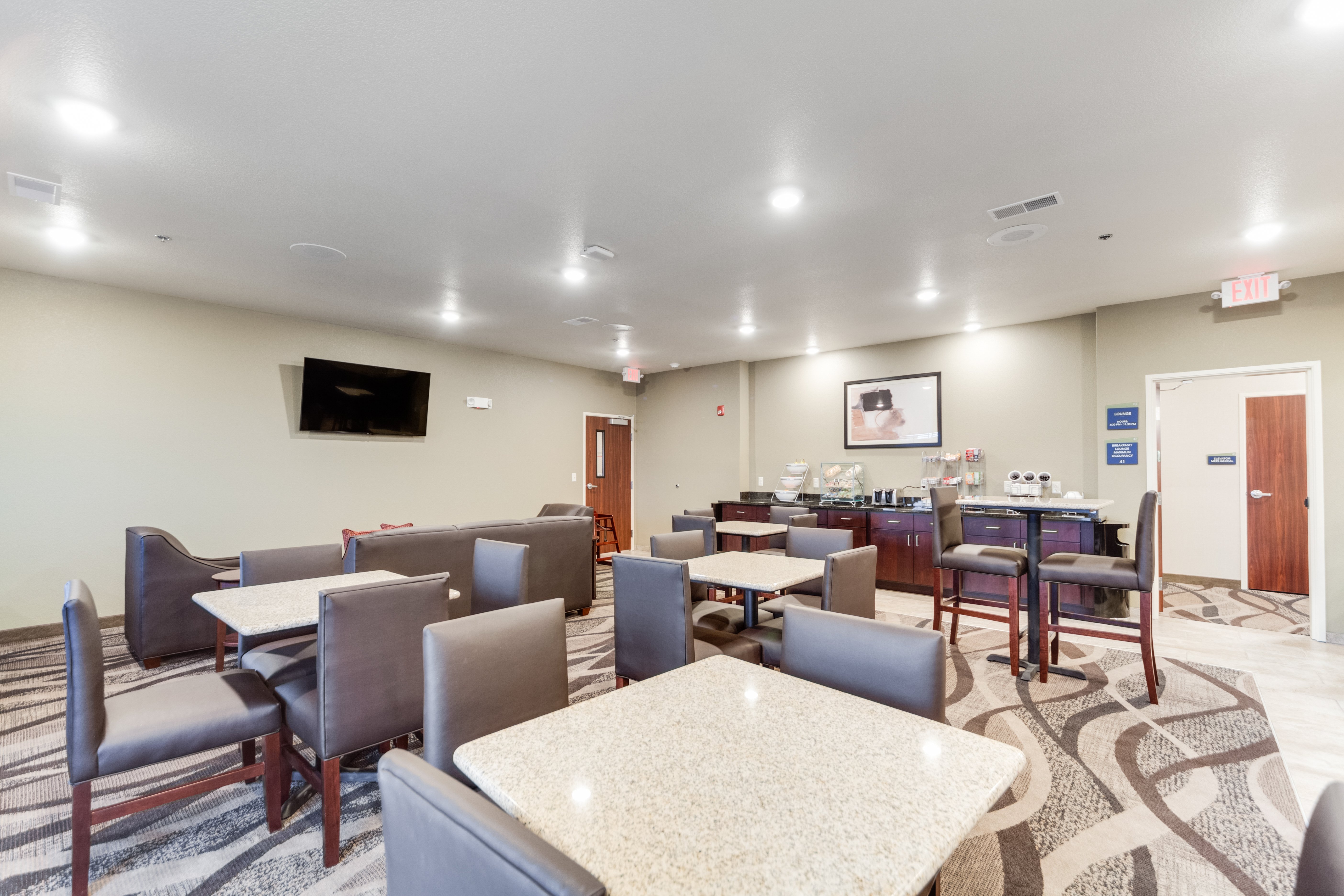 Cobblestone Hotel & Suites - Cozad 41/45