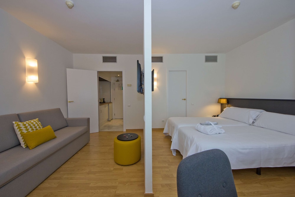 Aparthotel Atenea Valles 10/62