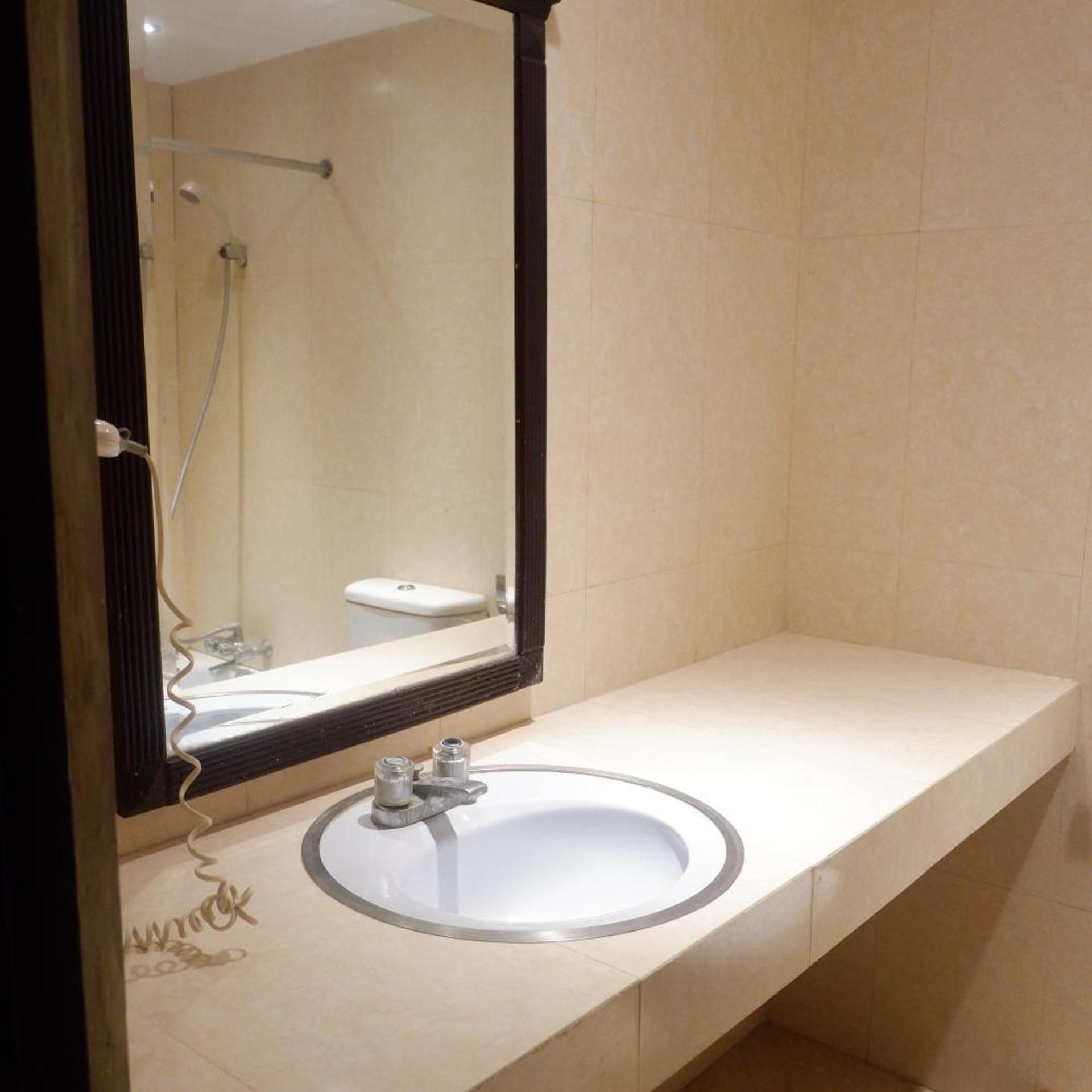 SULTHAN HOTEL INTERNATIONAL 52/54