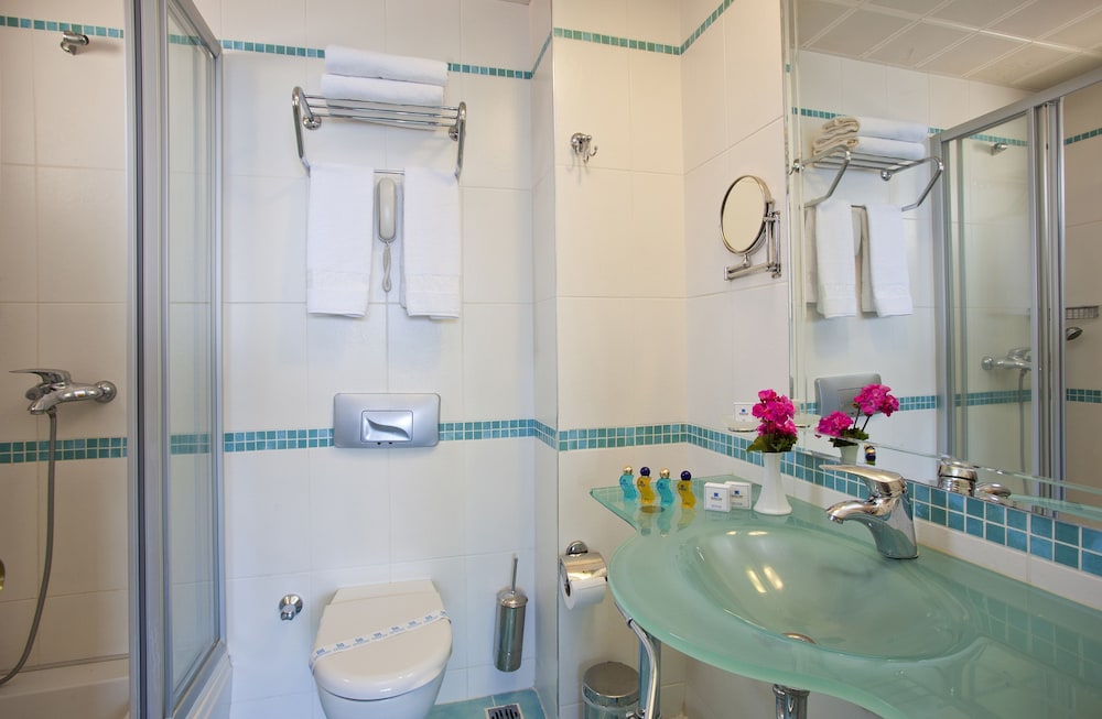 Orsmaris Boutique Hotel 49/50