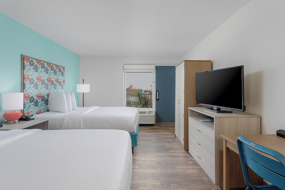 Surf Sand Hotel 18/57