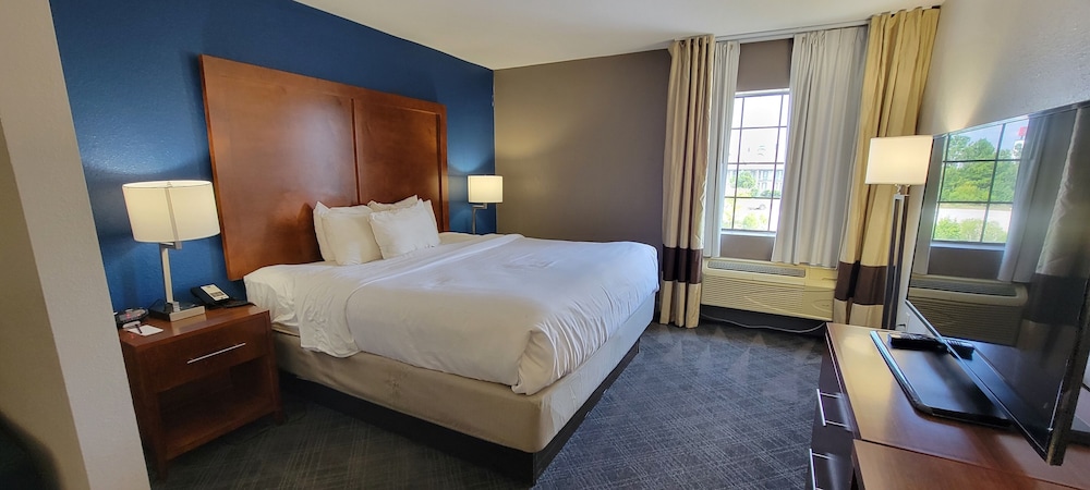 Suite, King Bed