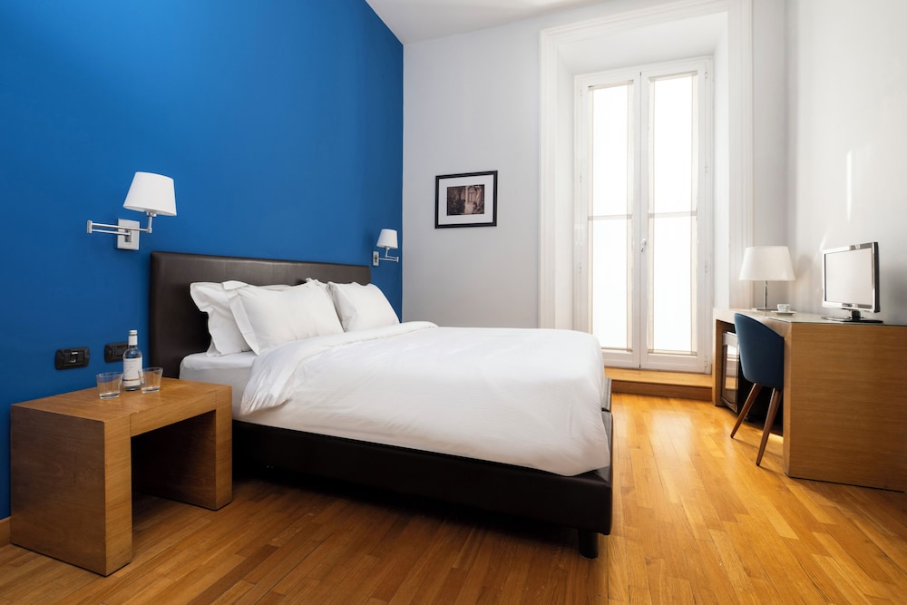 Sky Blue Place Rome 40/50