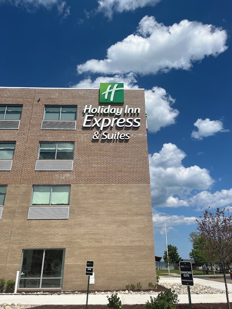 Holiday Inn Express & Suites Oscoda, an IHG Hotel image