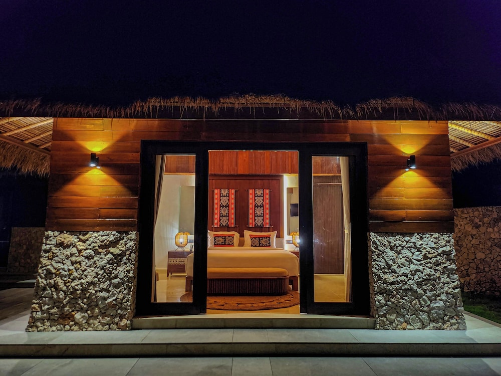 Kandora Luxury Villas 30/60