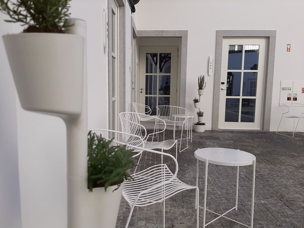Mourasuites Hotel Evora 46/61