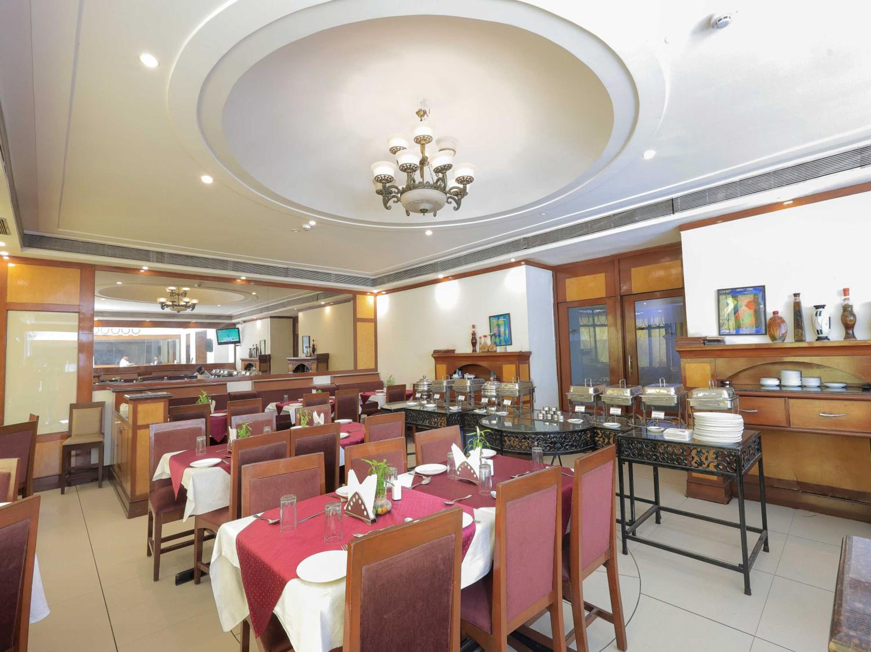 Oyo 9677 Hotel Surya 17/29