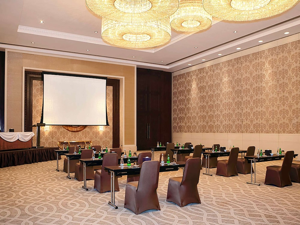 Sofitel Bahrain Zallaq Thalassa Sea and Spa 61/70