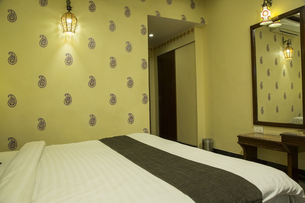 Hotel Mount Regency 37/67
