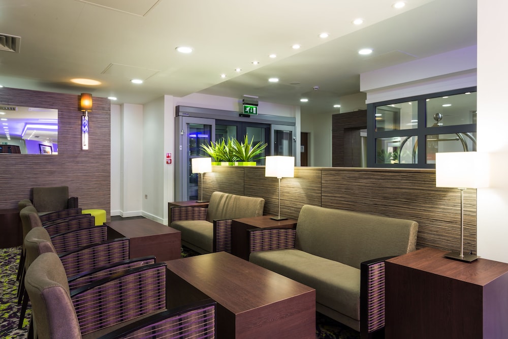HOLIDAY INN EXPRESS HARLOW 49/74