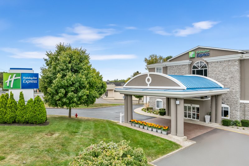 Holiday Inn Express Newington 47/50