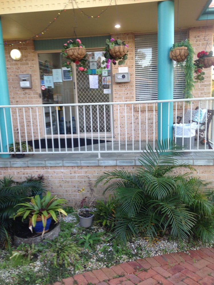 Beaches Serviced Apartments 18/46