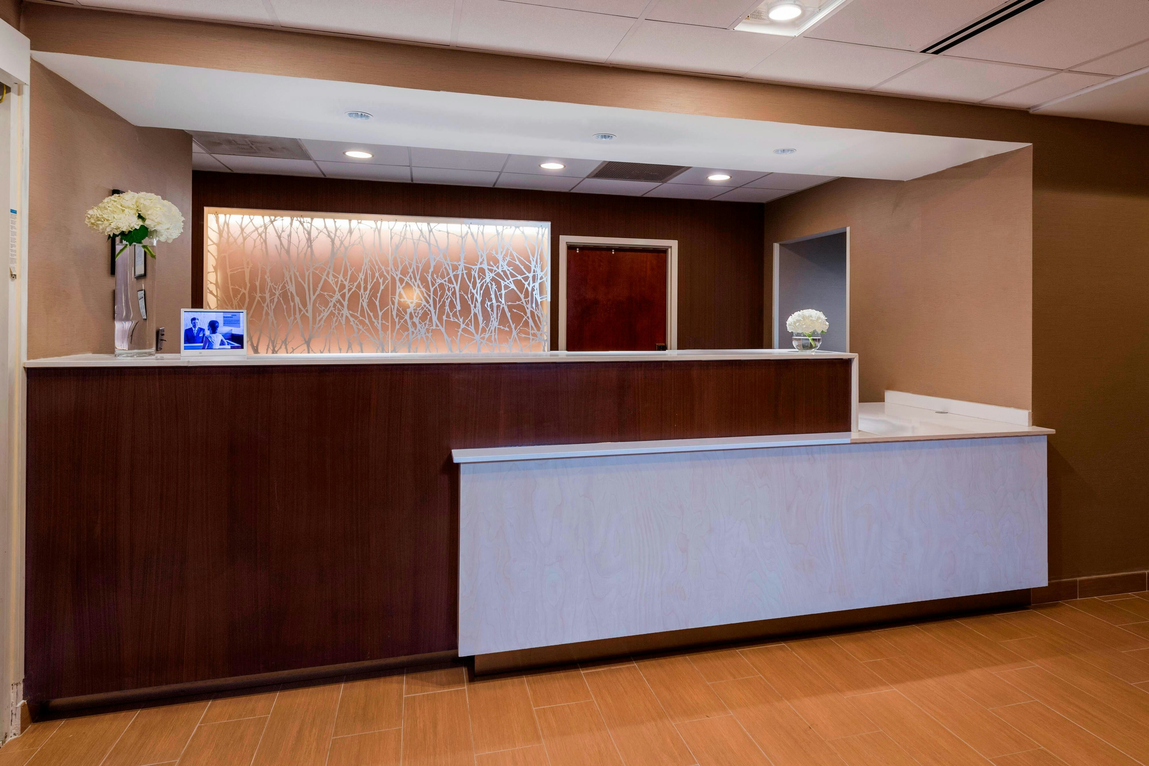 Lobby at FAIRFIELD INN SUITES BY MARRIOTT ATLANTA BUCKHEAD, ATLANTA - GA