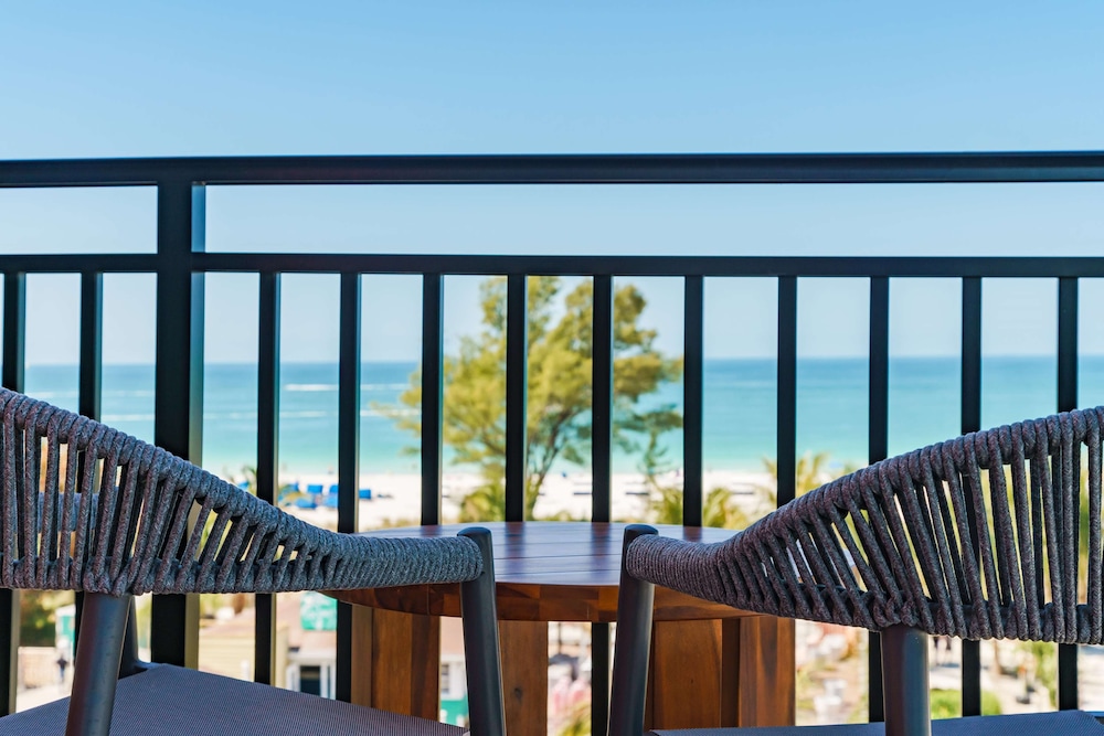 Hilton Garden Inn St Pete Beach 9/80