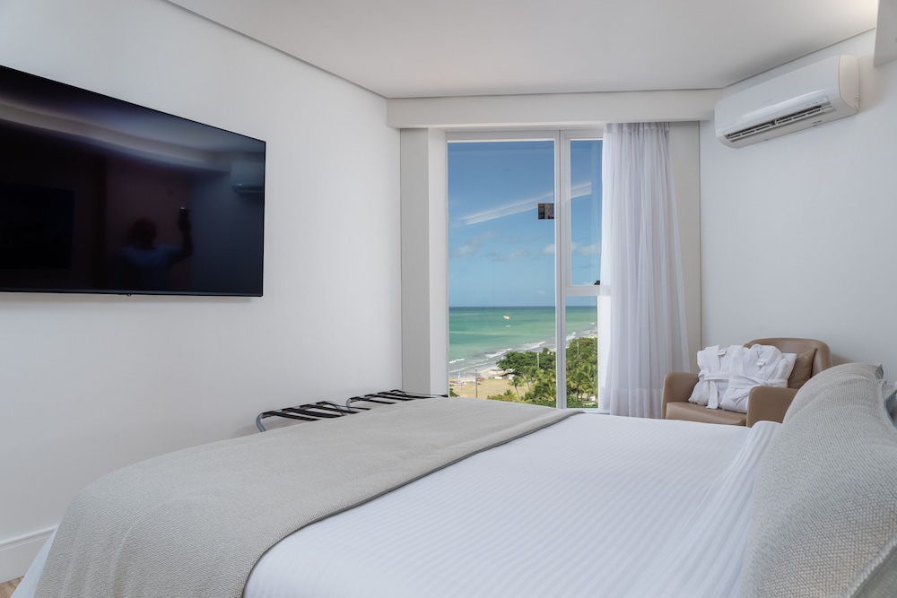 Hotel Brisa Suites 7/64