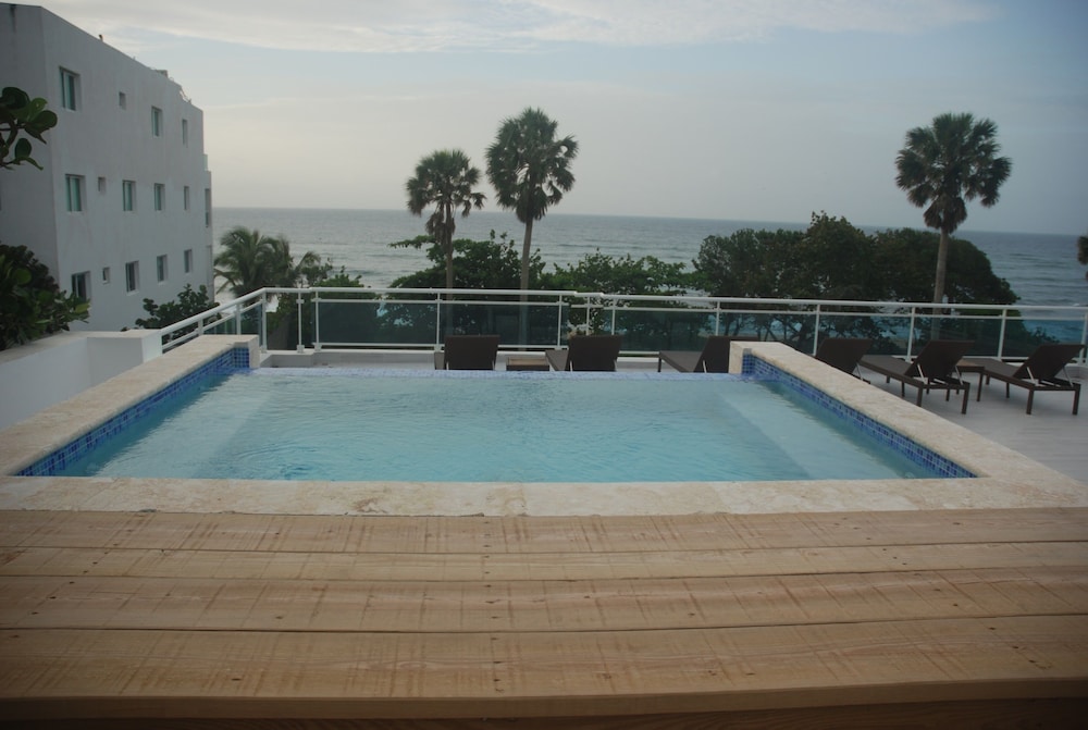 E And J Beach Condos 34/35