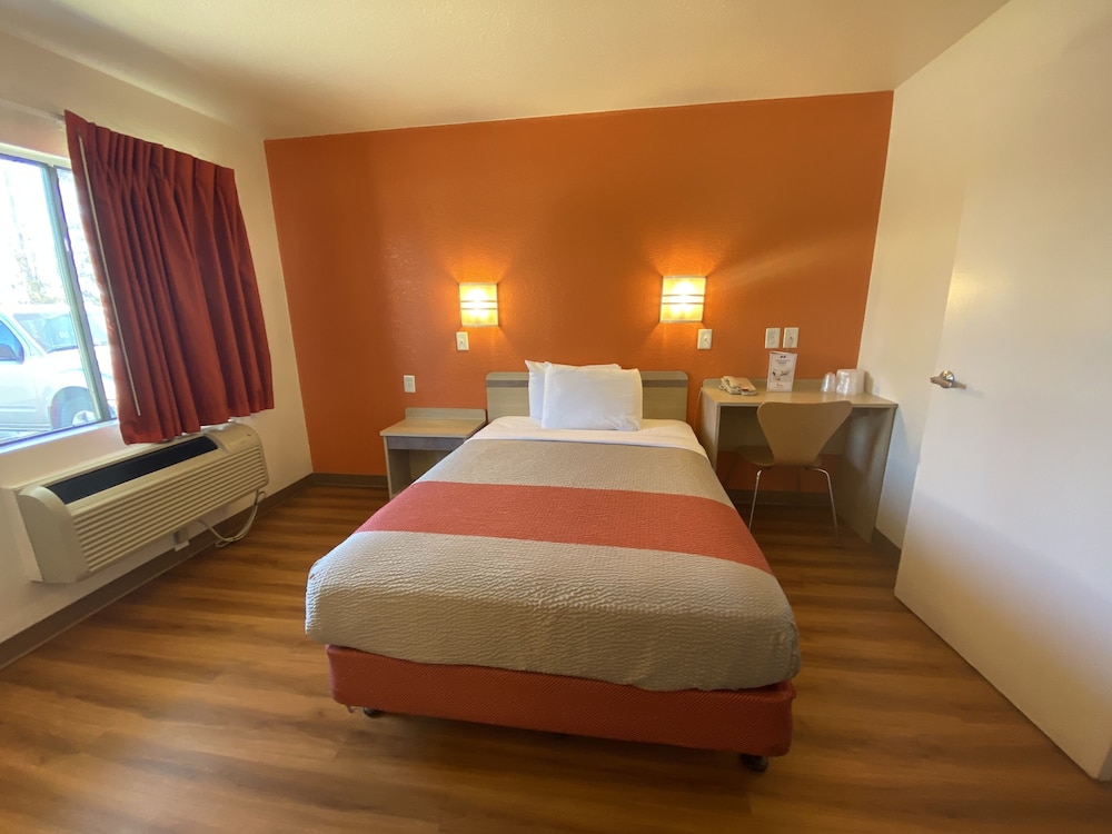 Motel6 Flagstaff, AZ - West - Woodland Village 19/50
