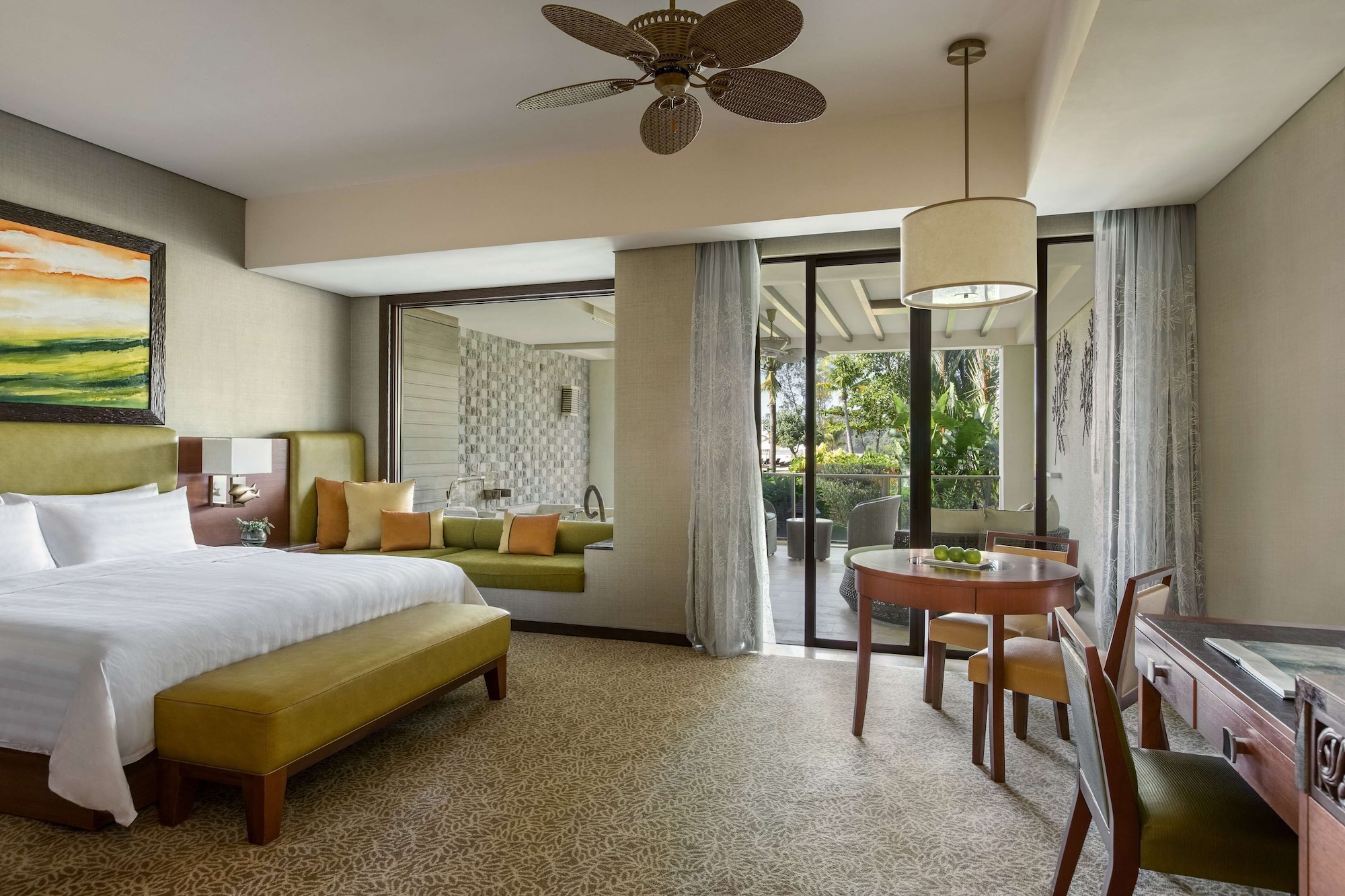OCEAN, JUNIOR SUITE, KING BED, GARDEN VIEW