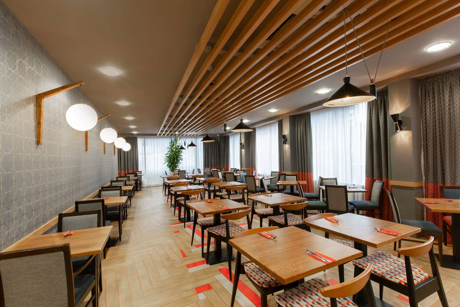 Ramada Encore by Wyndham Newcastle-Gateshead 17/27