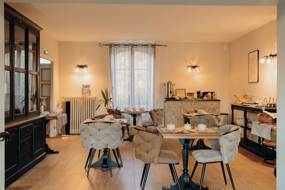 Hotel le Chatellier 30/50