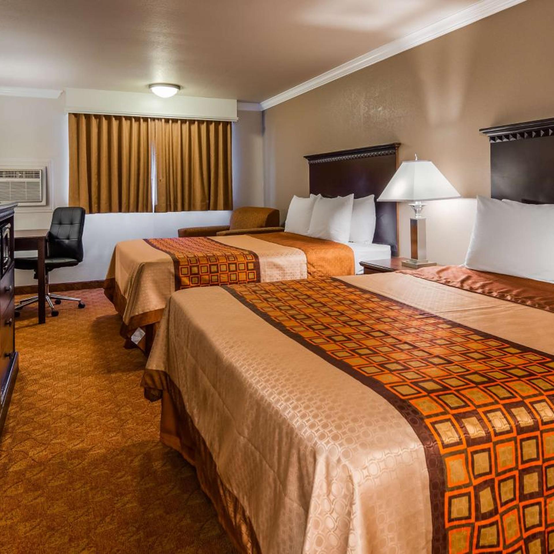Room, 2 Queen Beds