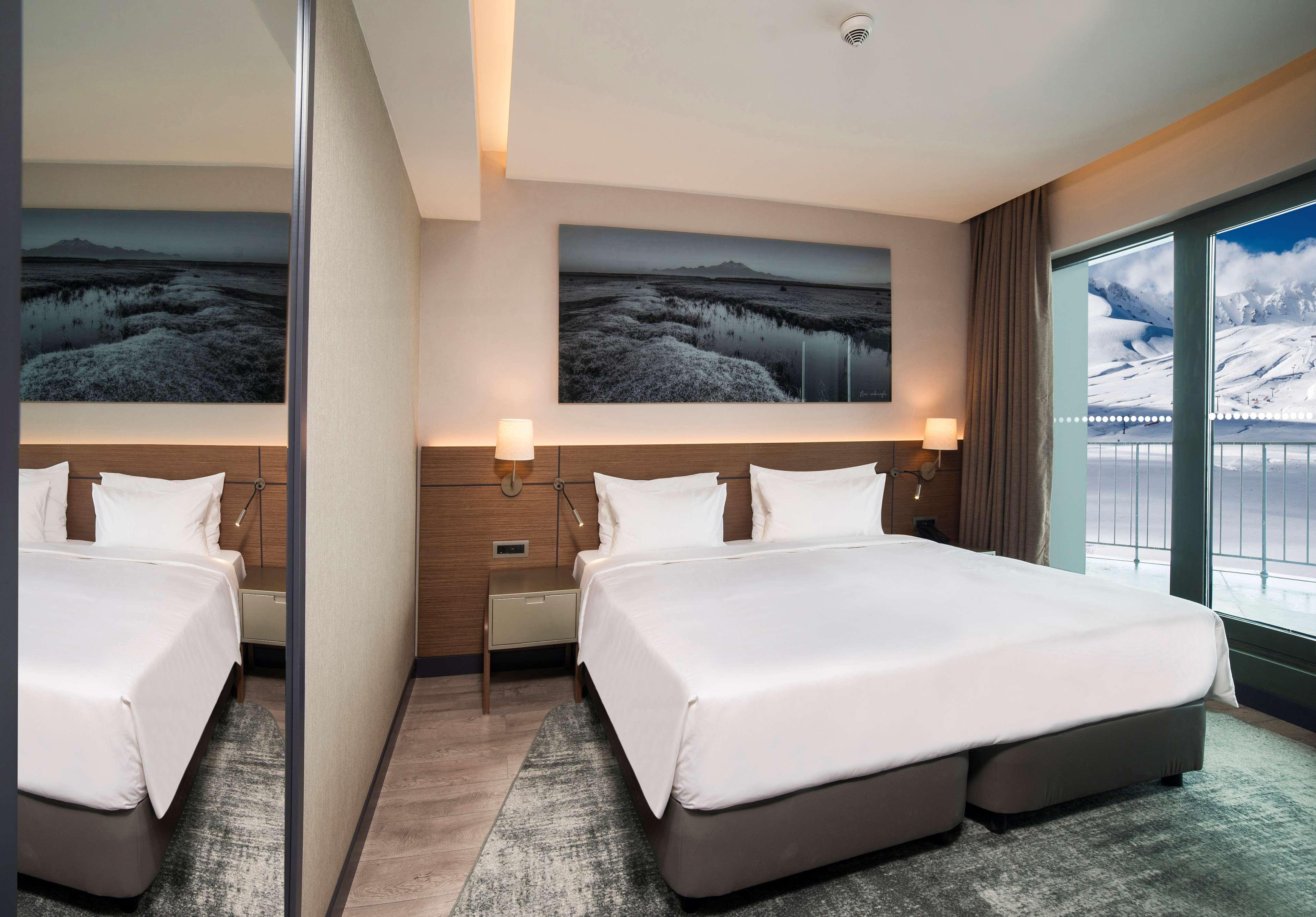 Premium, Mountain View, Balcony
