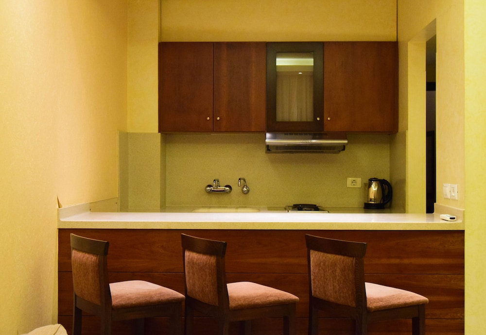 Ny Suites Hotel 47/58