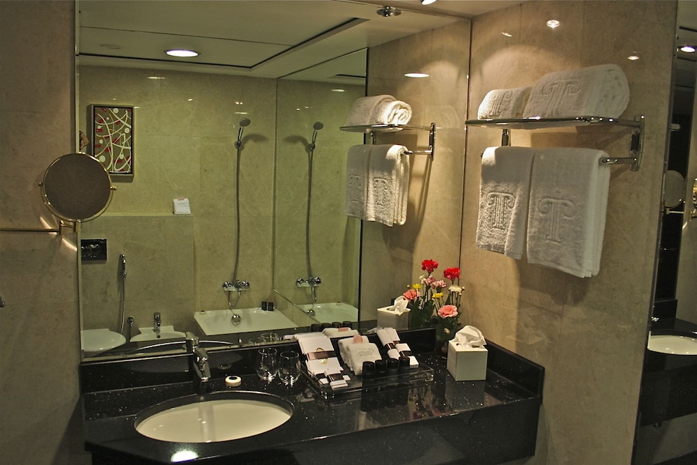 Trianon Hotel 57/63