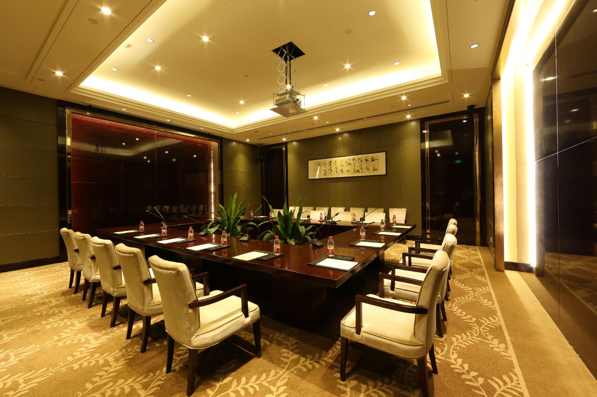 Zhongwei International Holiday Hotel 45/49