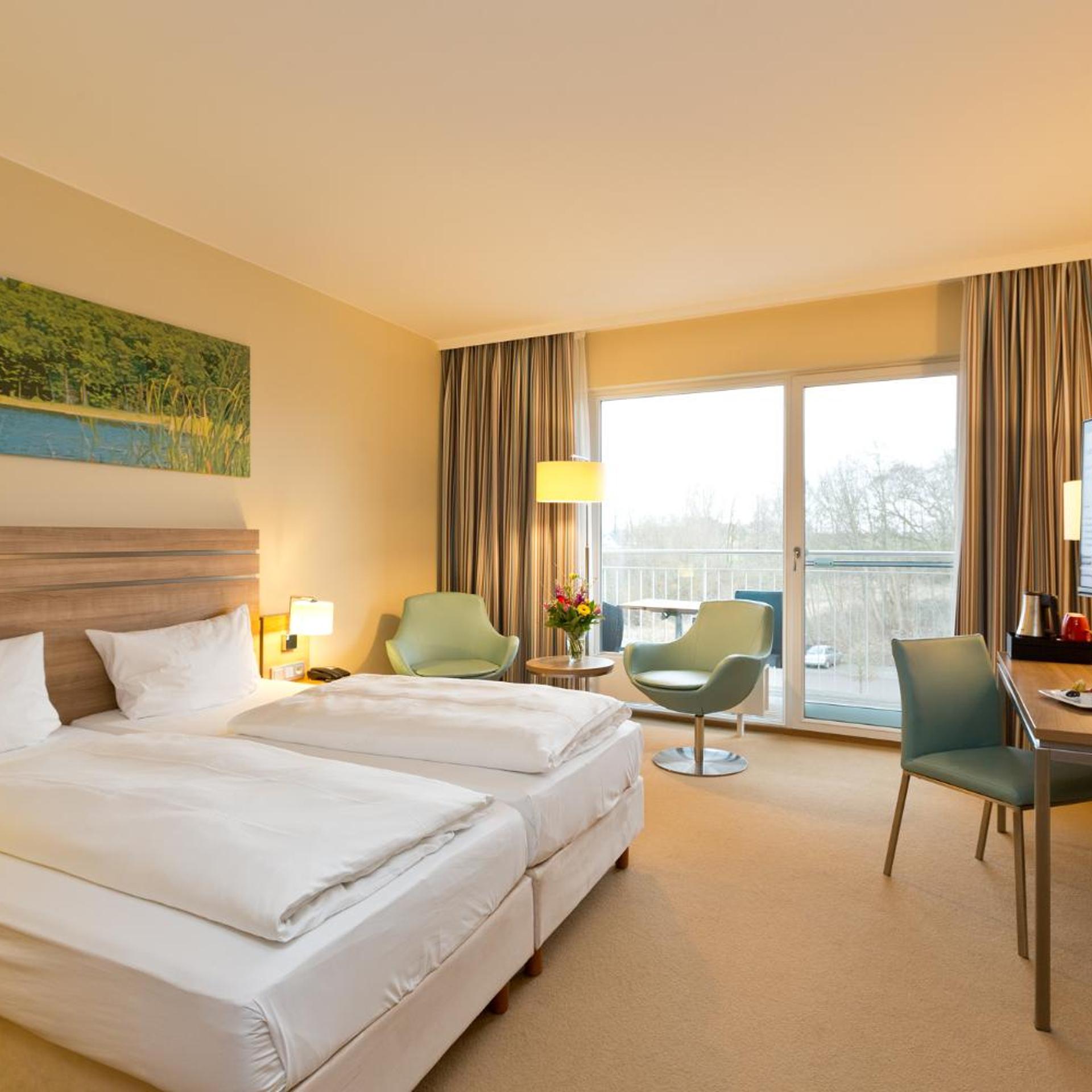 Comfort, Twin Beds, Land View