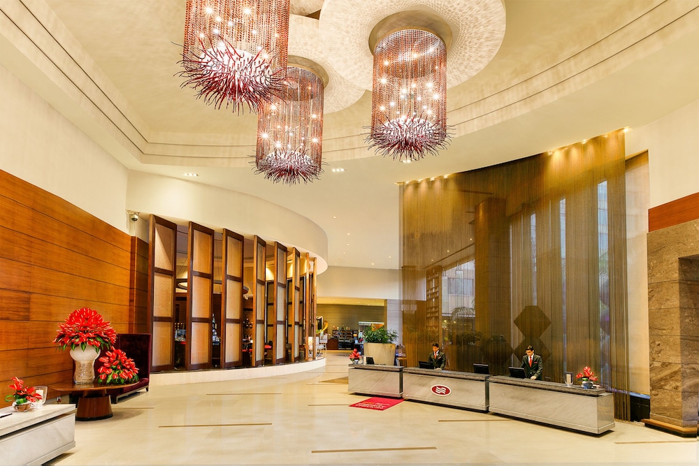 Crowne Plaza Gurgaon 40/82