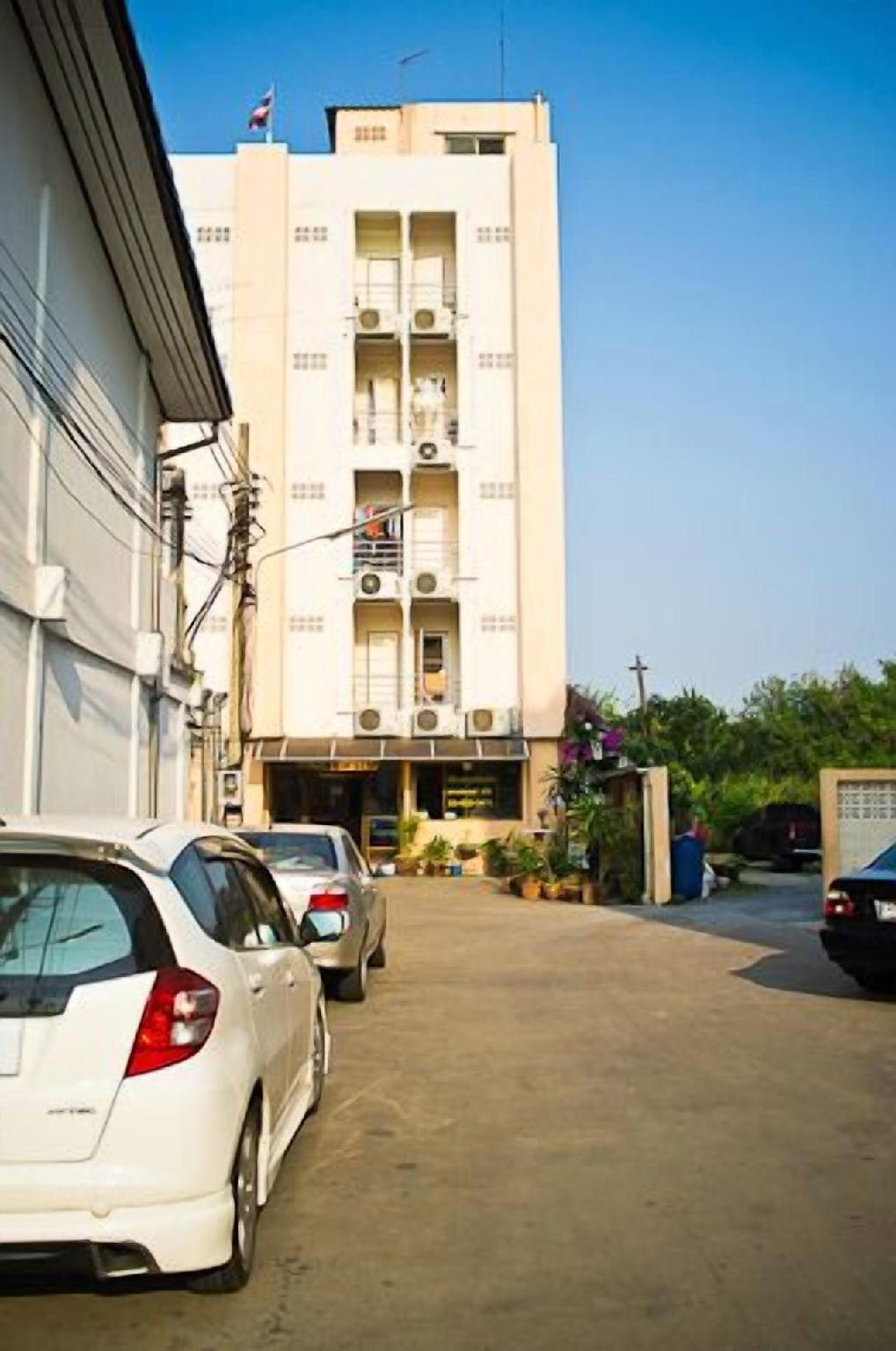 S&amp;P Service Apartment 7/10