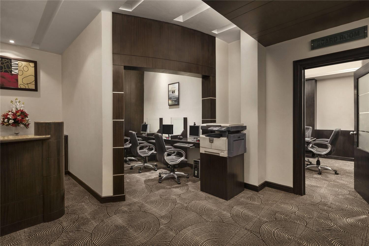 Ramada Plaza by Wyndham JHV Varanasi 5/23