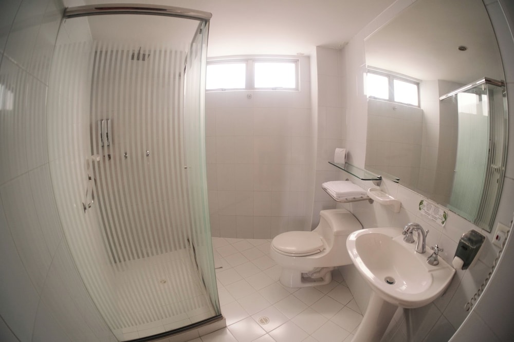 غرفة كومفورت بسرير كينج، San Pablo Hotel 5/6