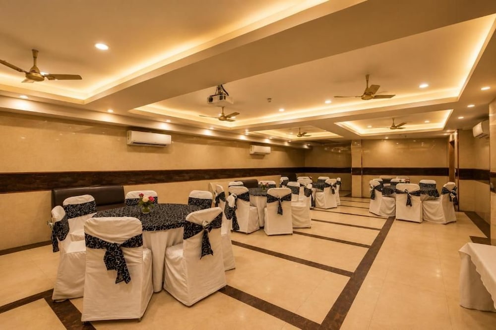 La Sapphire Hotel 32/50