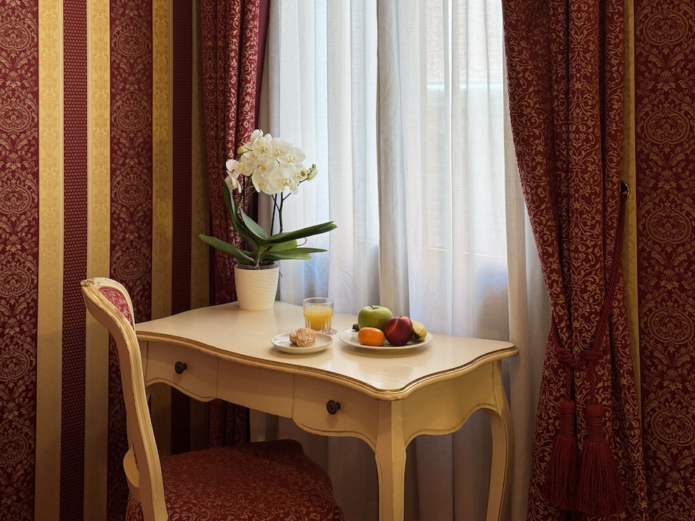 Hotel Alcyone 56/63