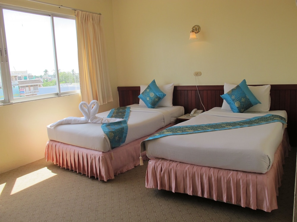 Chumphon Palace Hotel 20/47