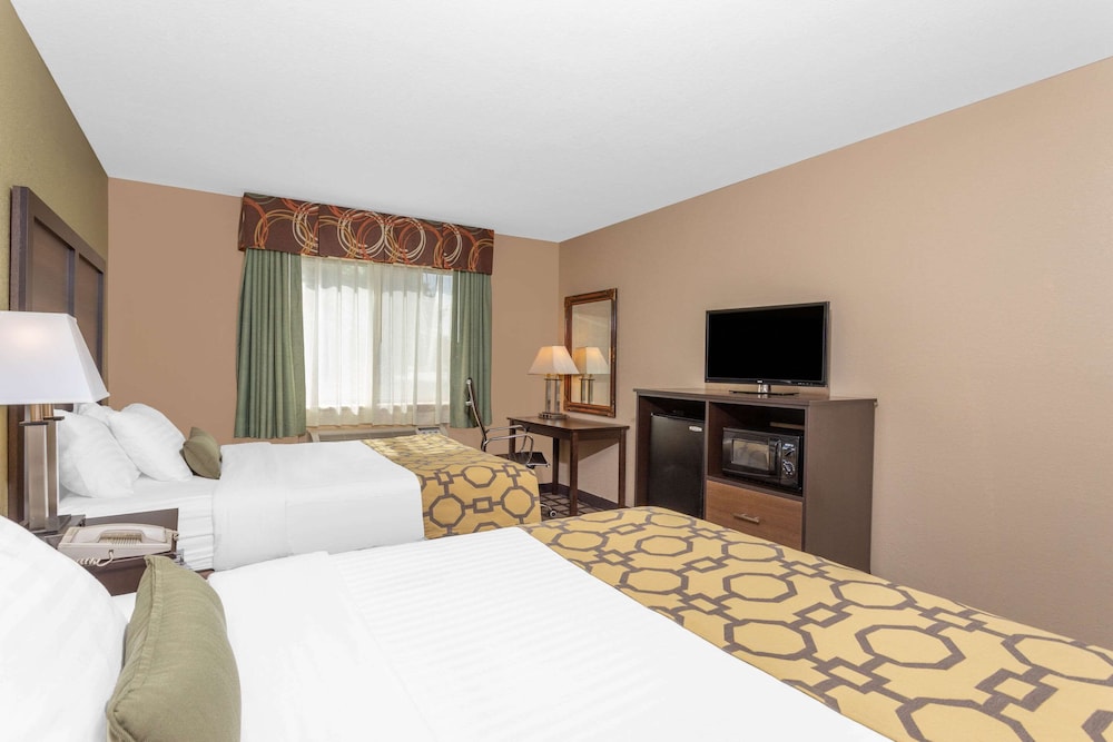 Clarion Pointe Harrodsburg 13/28