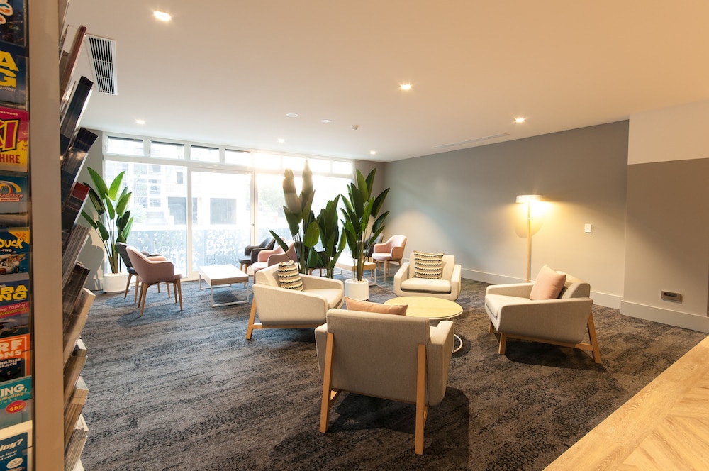 Woodroffe Hotel 34/49