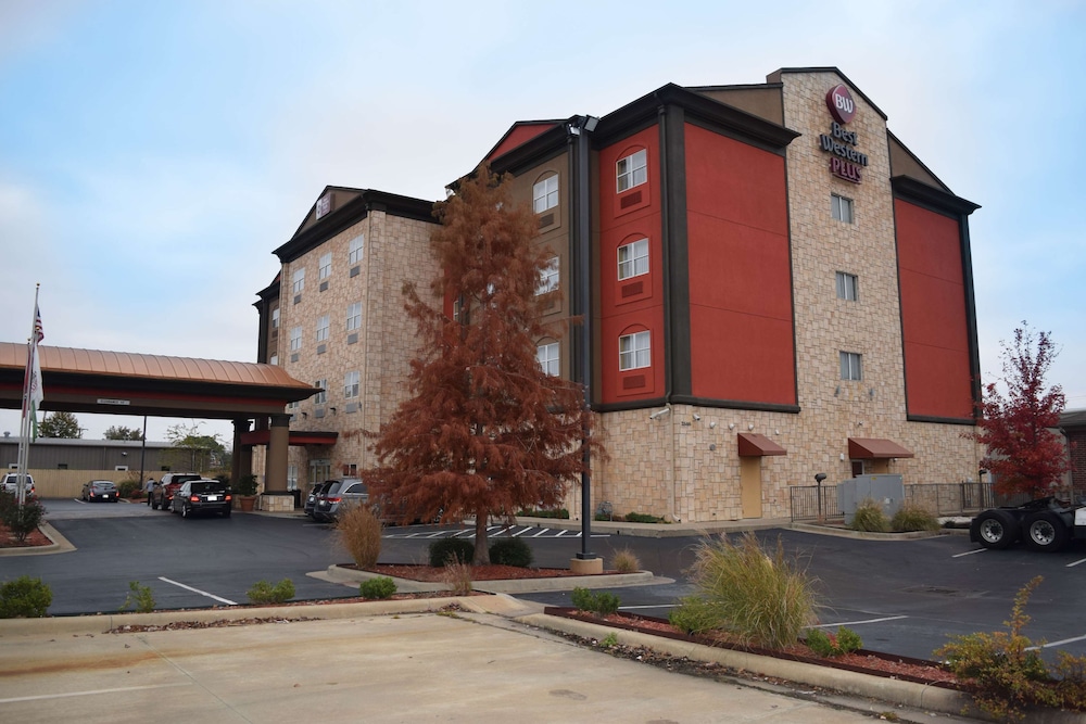 Best Western Plus JFK Inn & Suites 4/49