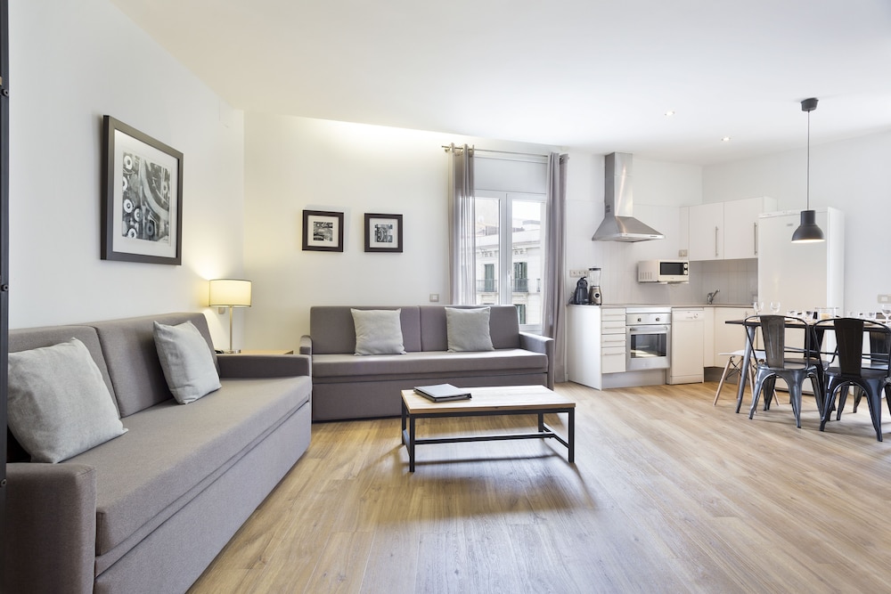 Amister Apartments 31/43